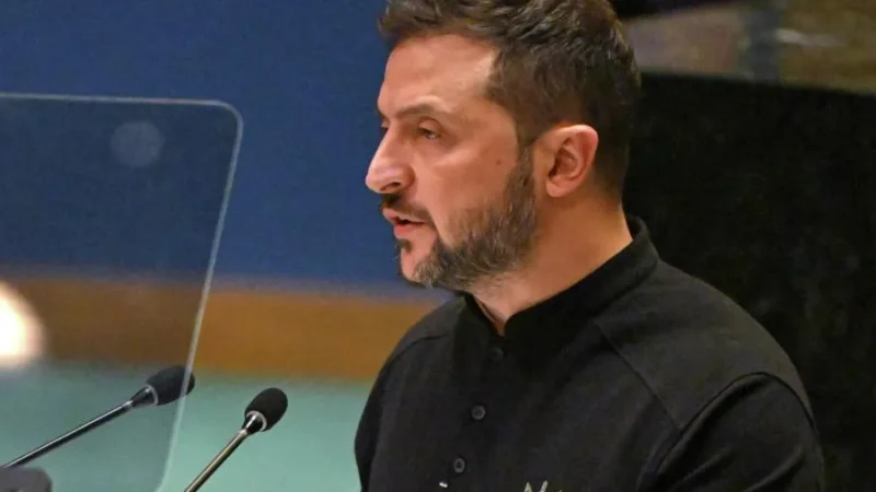 Викладачі військових ліцеїв та вищих навчальних закладів мають бути на фронті, — Зеленський