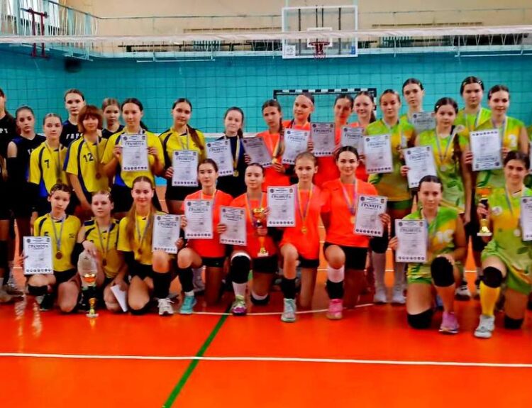 Кам’янські волейболістки здобули медалі на турнірі в Полтаві