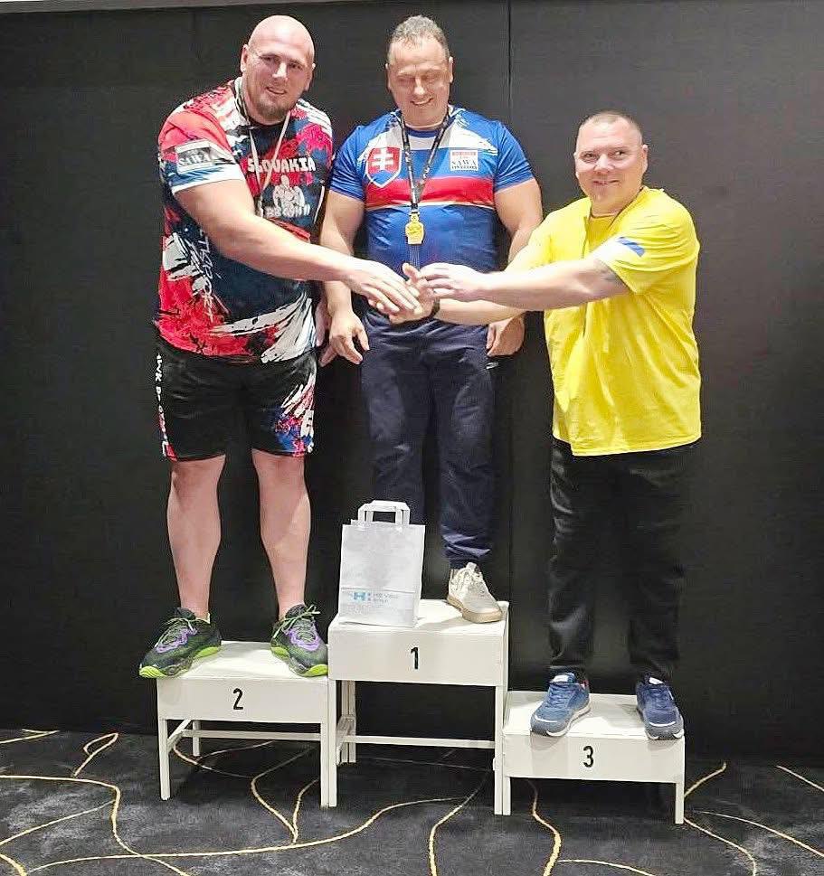 Кам'янчанин Дмитро Сорока здобув бронзу на Кубку Чехії з армспорту