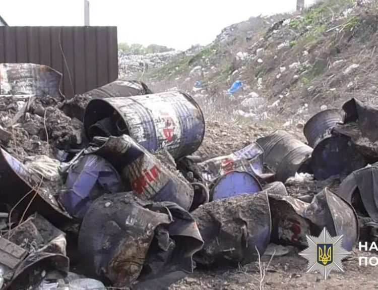 Замість утилізації — на смітник: екозлочин підприємця у Кам’янському
